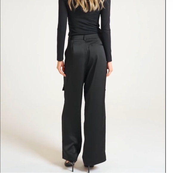 NWT Noli Shop Milan Satin Cargo Pants - Picture 8 of 14